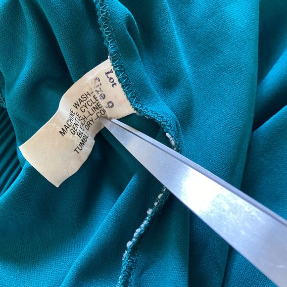 Vintage Off-Shoulder Accordion Pleat Maxi Gown - Picture 6 of 6